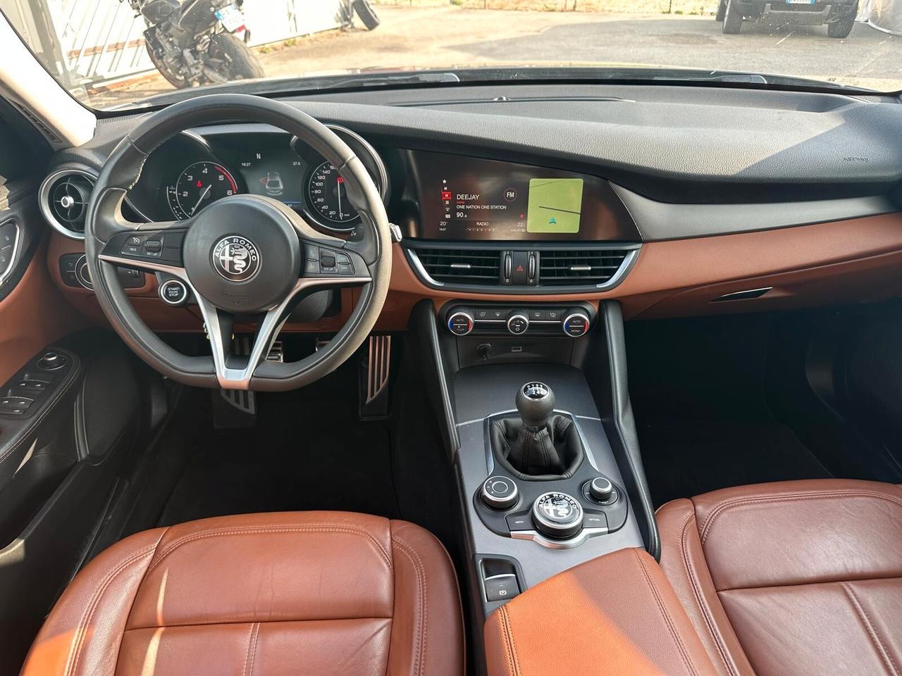 Alfa Romeo Giulia 2.2 Diesel 180 cv Cambio Manuale