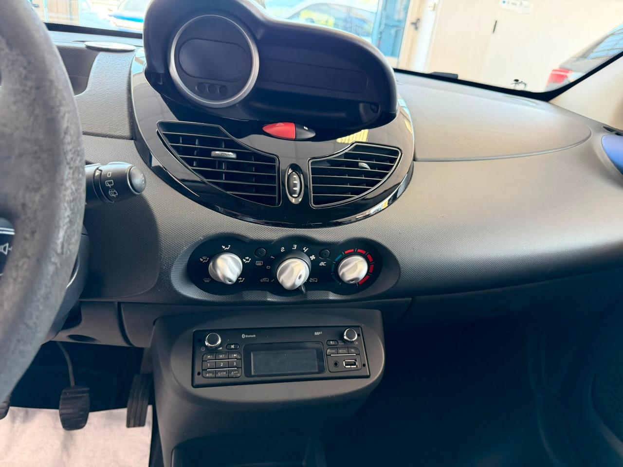 Renault Twingo 1.5 dCi 75CV OK NEOPATENTATI