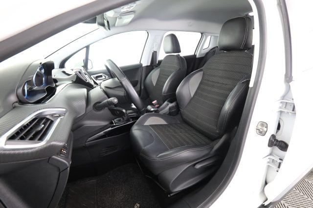 PEUGEOT 2008 2008 PureTech Turbo 130 S&S Allure