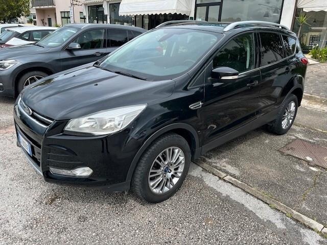 Ford Kuga 2.0 TDCI 140 CV 4WD Titanium
