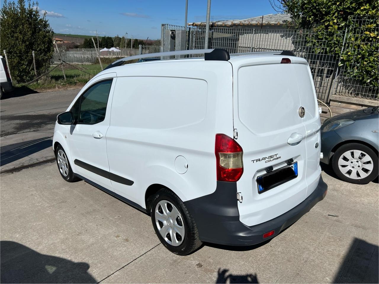 Ford Transit Courier Transit Courier 1.5 TDCi 75CV Van Trend