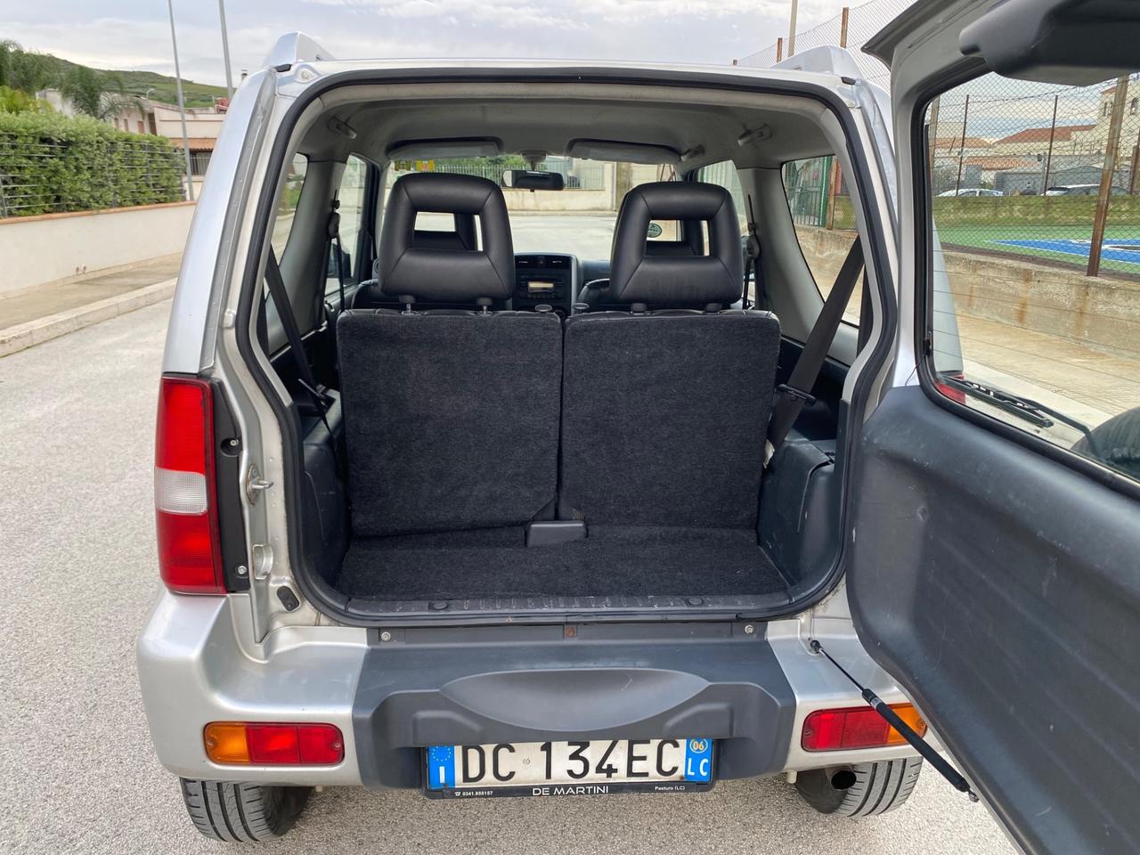 Suzuki Jimny 1.3i 16V cat 4WD JLX Più