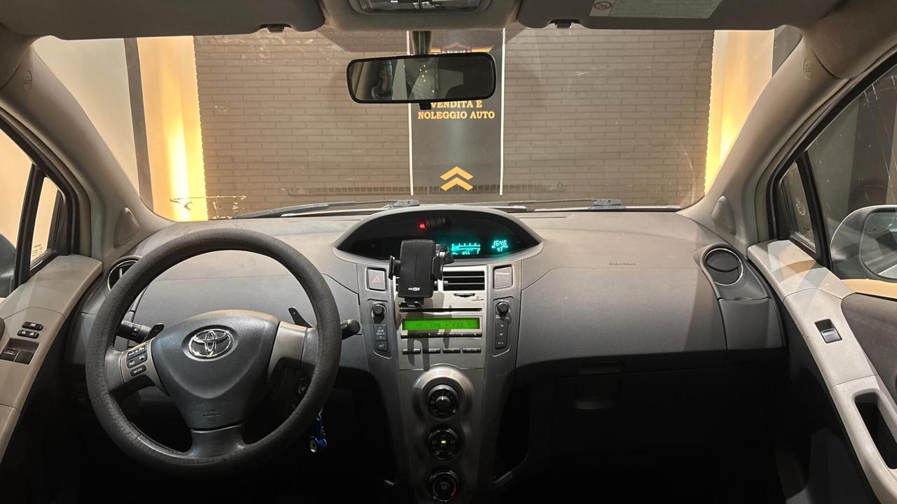 TOYOTA YARIS 1.4D 90CV - 2009