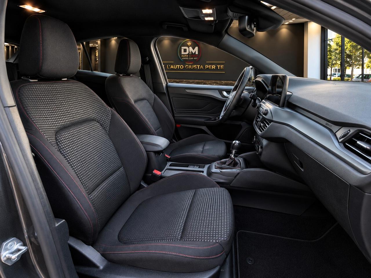 Ford Focus 1.0 EcoBoost Hybrid 125 CV Power. 5p. ST-Line Design