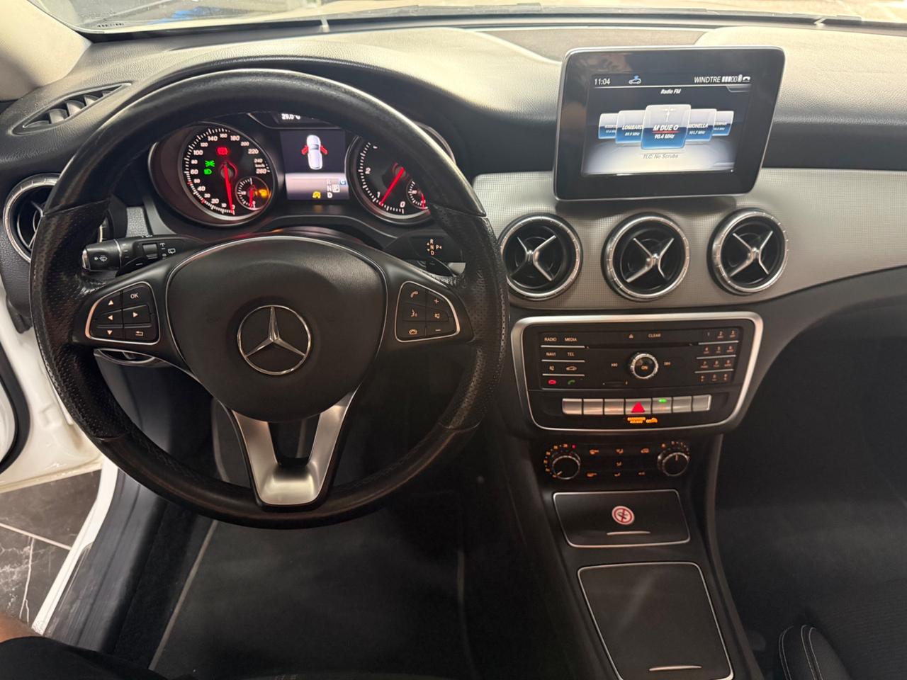 Mercedes-benz CLA 200 d S.W. Automatic Premium