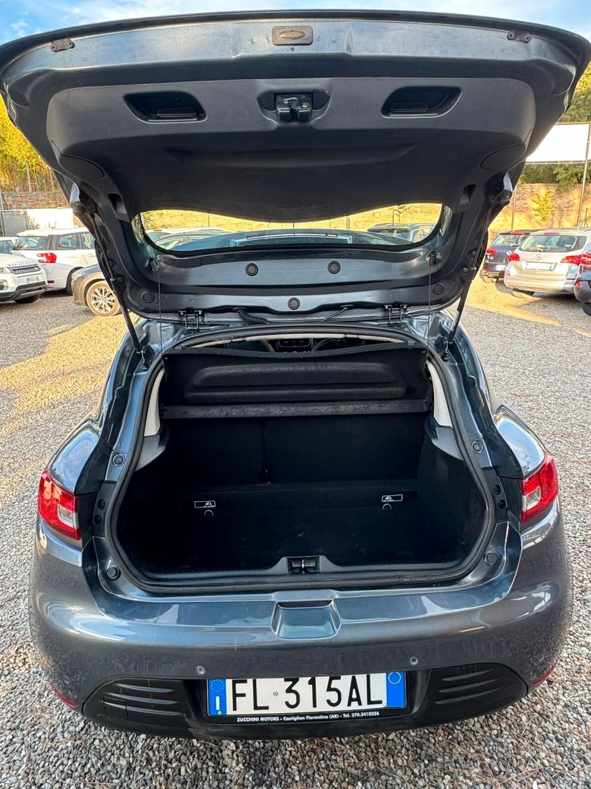 Renault Clio 1.2 75CV 5 porte Zen