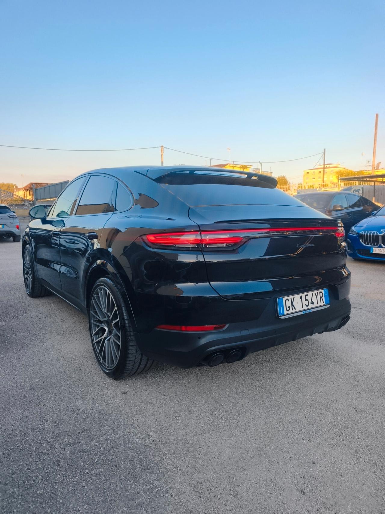 Porsche Cayenne Coupé 3.0 V6 platinum edition