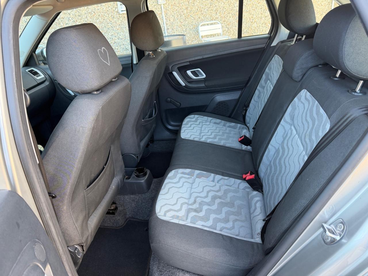 SKODA FABIA 1.4 BENZINA EURO4 COMERCIANTI