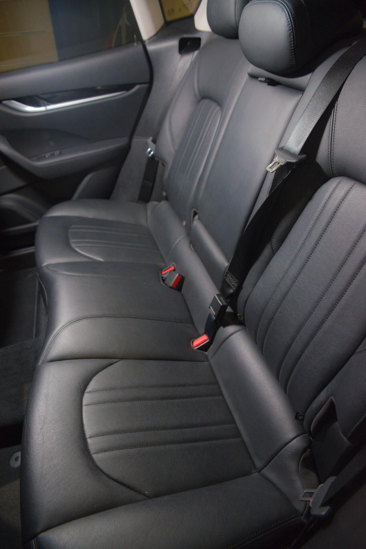 MASERATI LEVANTE 3.0 TDI 250CV V6 PELLE TOTALE TETTO APRIBILE NO SUPERBOLLO