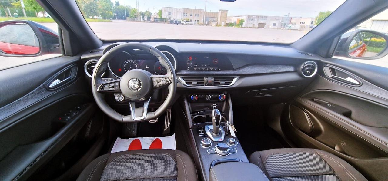 Alfa Romeo Stelvio 2.2 Turbodiesel 160 CV AT8 RWD Super