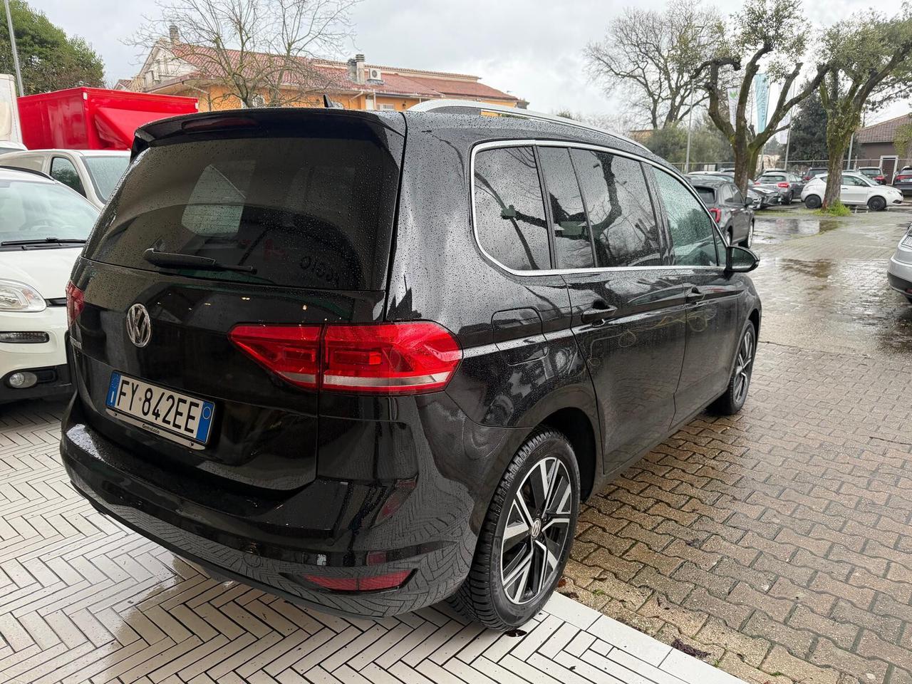 Volkswagen Touran 2.0 TDI 150 CV SCR DSG Executive BlueMotion Tech.