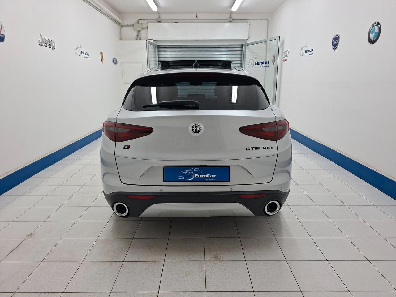 Alfa Romeo Stelvio 2.2 Turbodiesel 210cv AT8 Q4 Executive