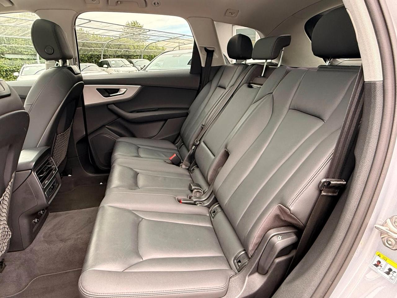 Audi Q7 55 TFSI quattro tiptronic Business