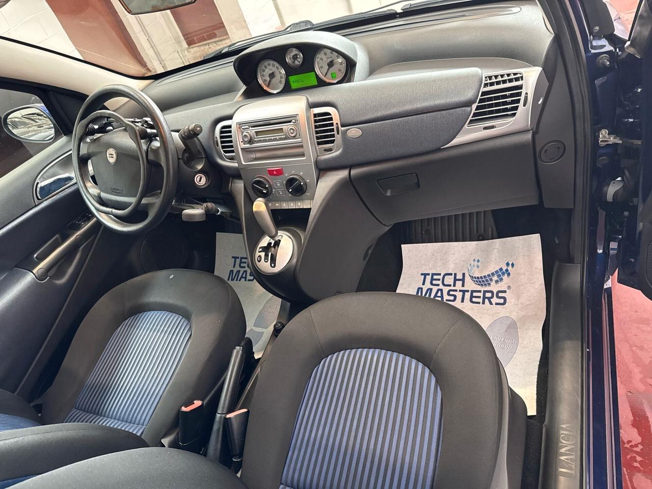 Lancia Ypsilon 1.4 16V Platino AUTO CON ALLESTIMENTO PER DISABILI