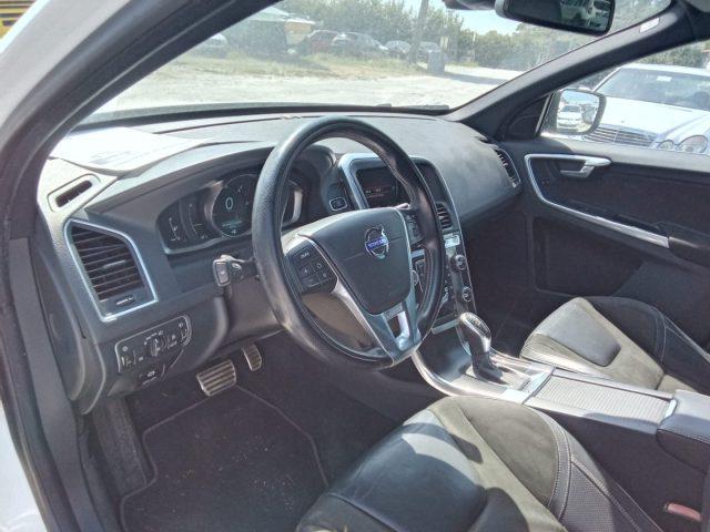 VOLVO XC60 D5 AWD Geartronic R-design Kinetic