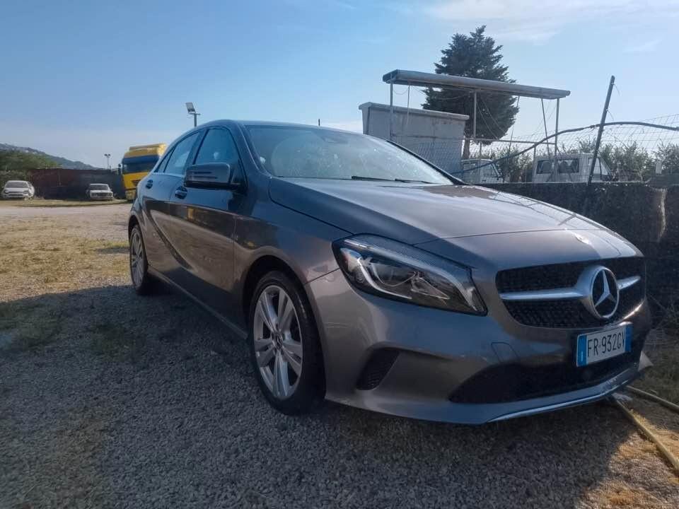 Mercedes-benz A 180 d Automatic Premium