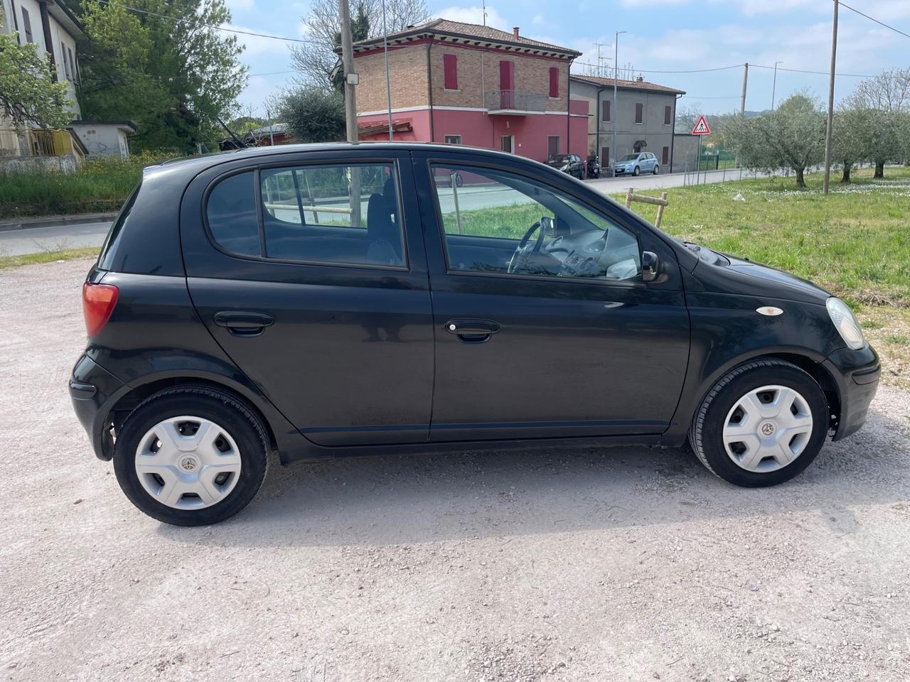Toyota Yaris 1.3i Sol Blue BOMBOLA GPL NUOVA!!!!!