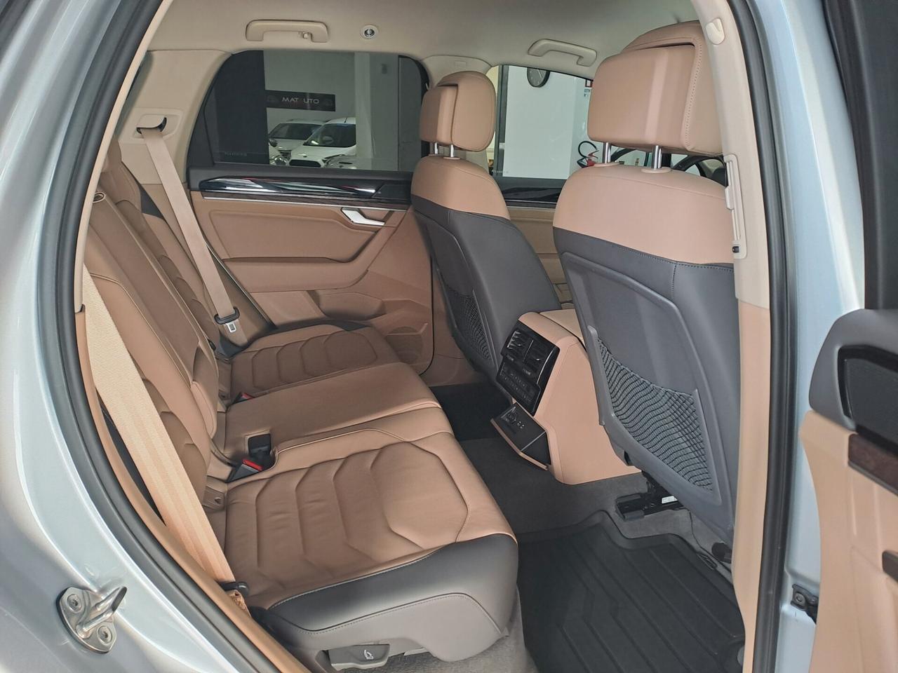 Volkswagen Touareg 3.0 V6 TDI SCR Elegance