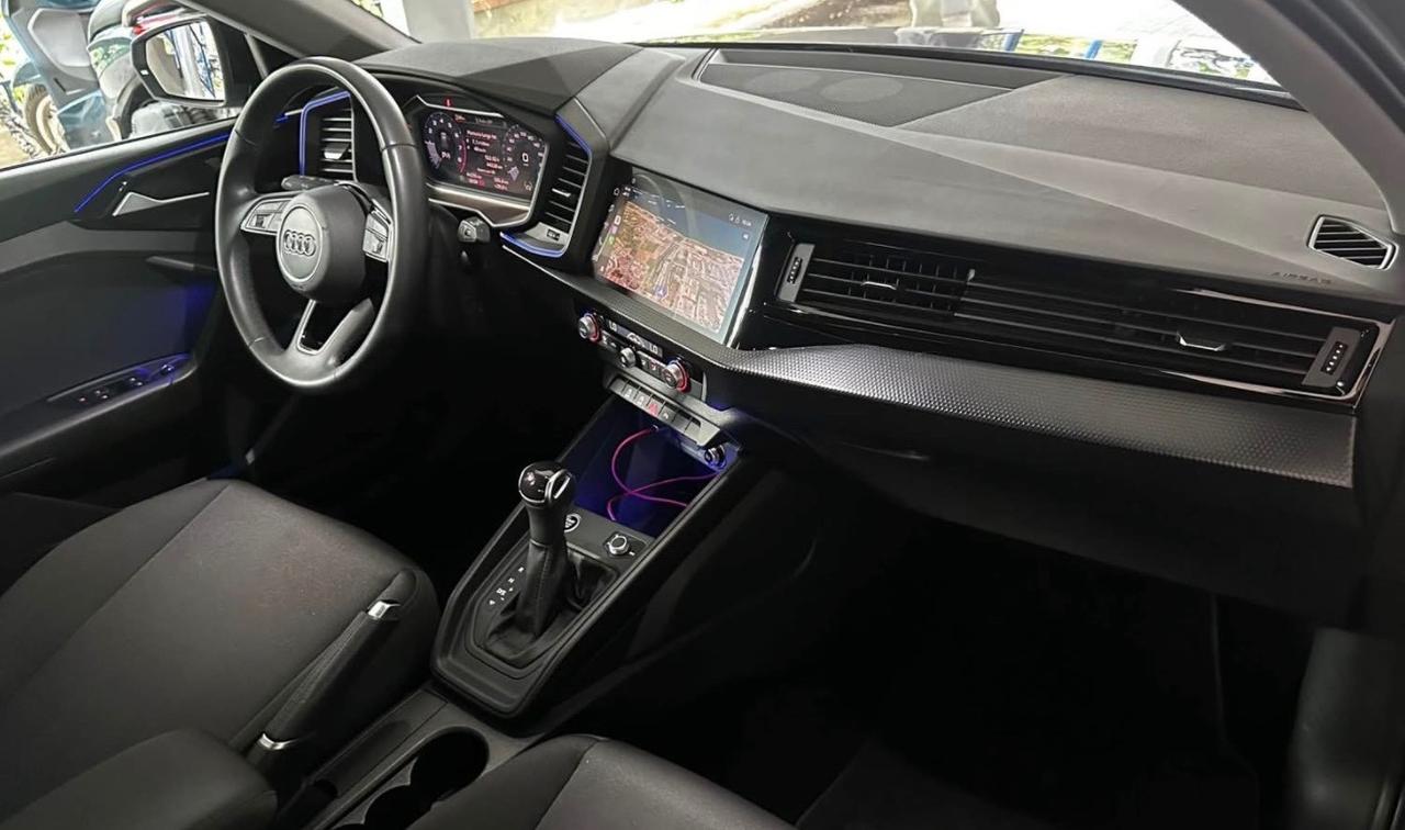 Audi A1 allstreet 30 TFSI S tronic Identity Contrast