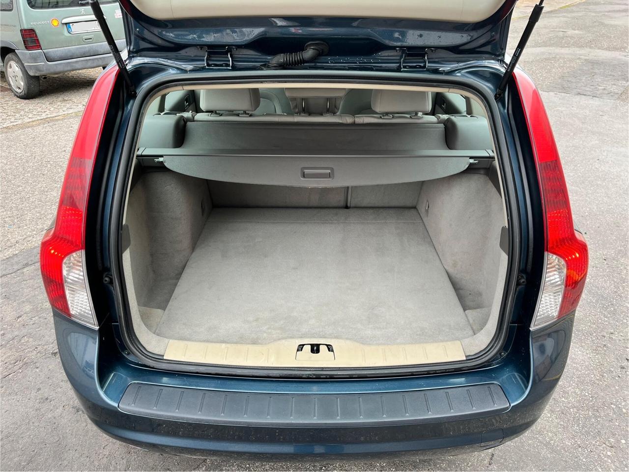 Volvo V50 D2 POLAR