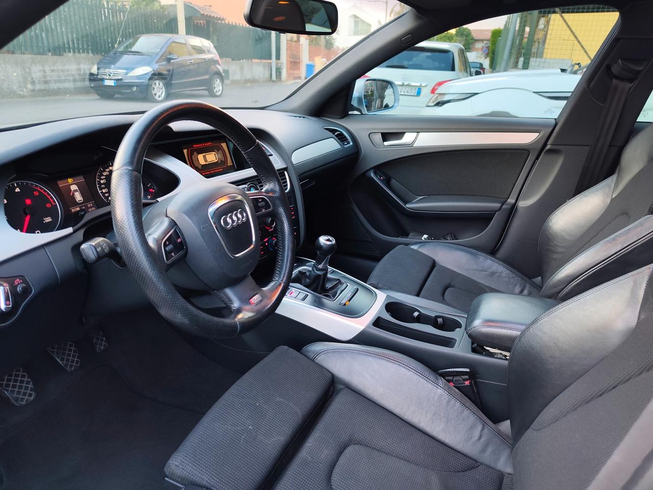 Audi A4 Avant 2.0 TDI 170CV S line tetto apribile full optional