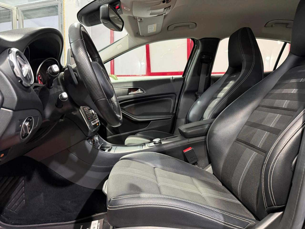 Mercedes GLA 220 4Matic 170cv CDI Sport 2018