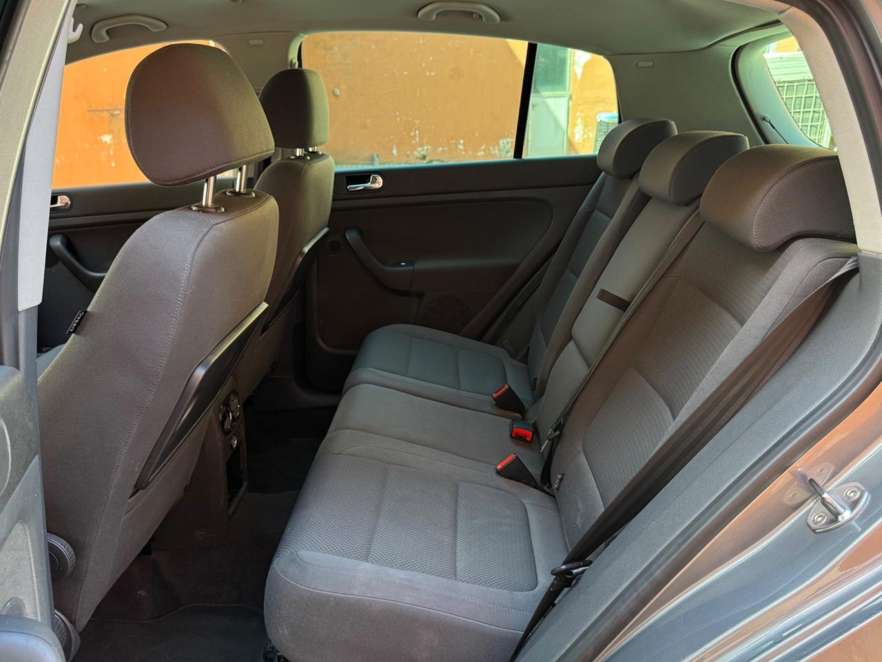 Volkswagen Golf 5 Plus 1.6 16V FSI Neopatentati