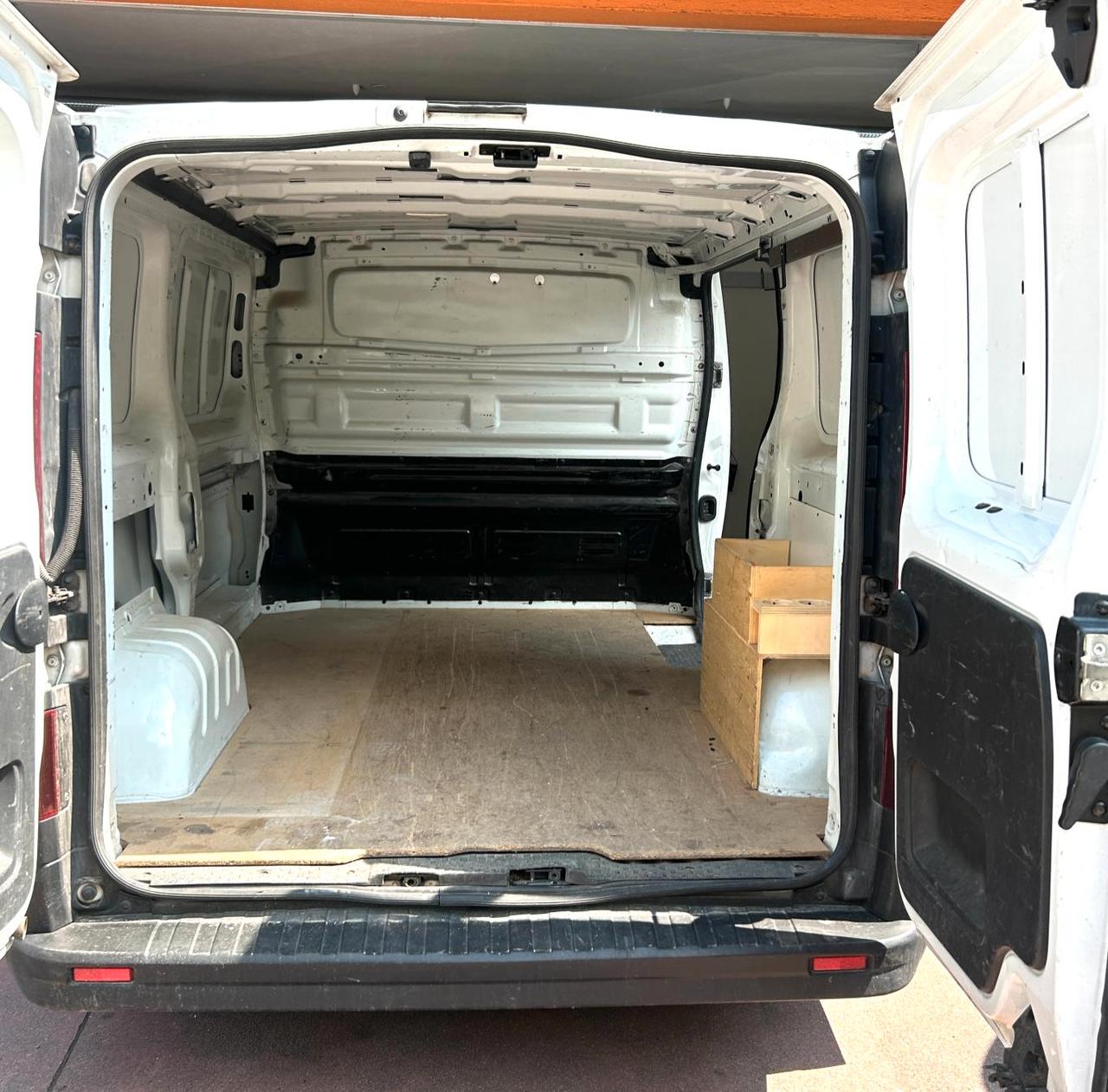 RENAULT Trafic trafic T27 1.6 dci 115cv L1H1 E5b+
