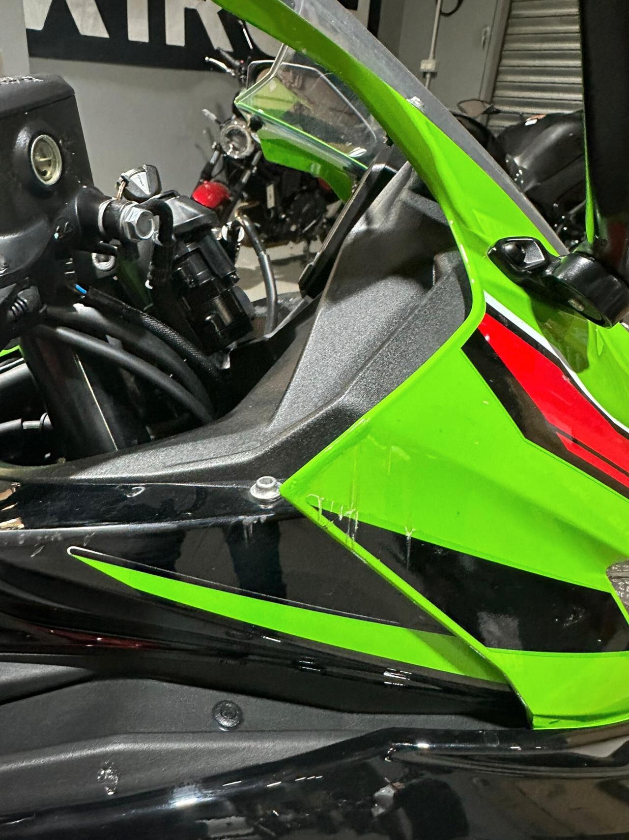 Kawasaki Ninja 400 ZX400R