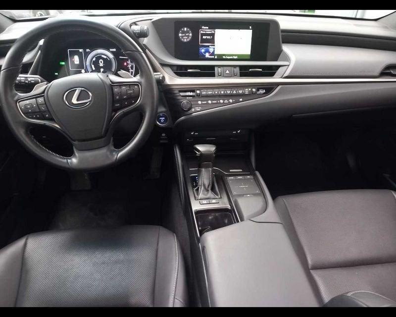 Lexus ES (2018 --->) Hybrid Business