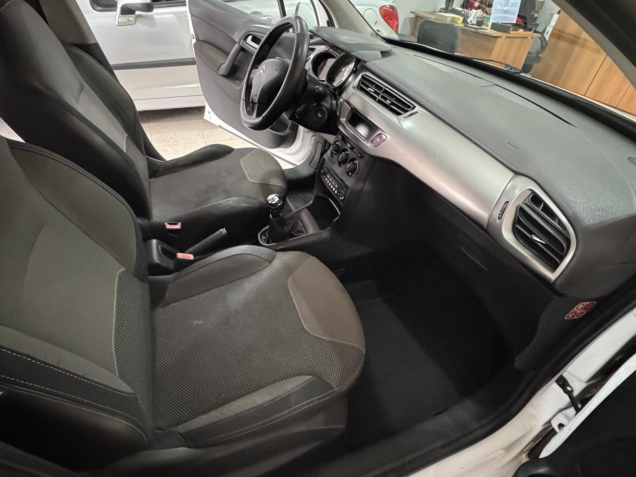 Citroen C3 EXCLUSIVE 1.2 cc. 82 cv.