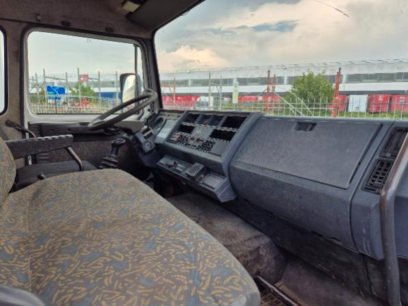 Renault M 180 GRU 14 mt - Ribaltabile trilaterale