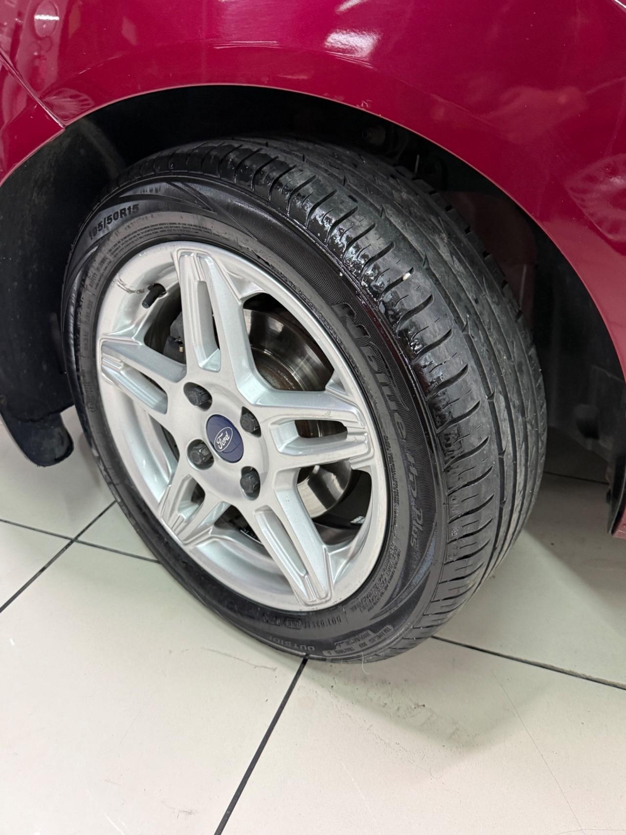Ford Fiesta 1.5 TDCi 75CV 5 porte Titanium