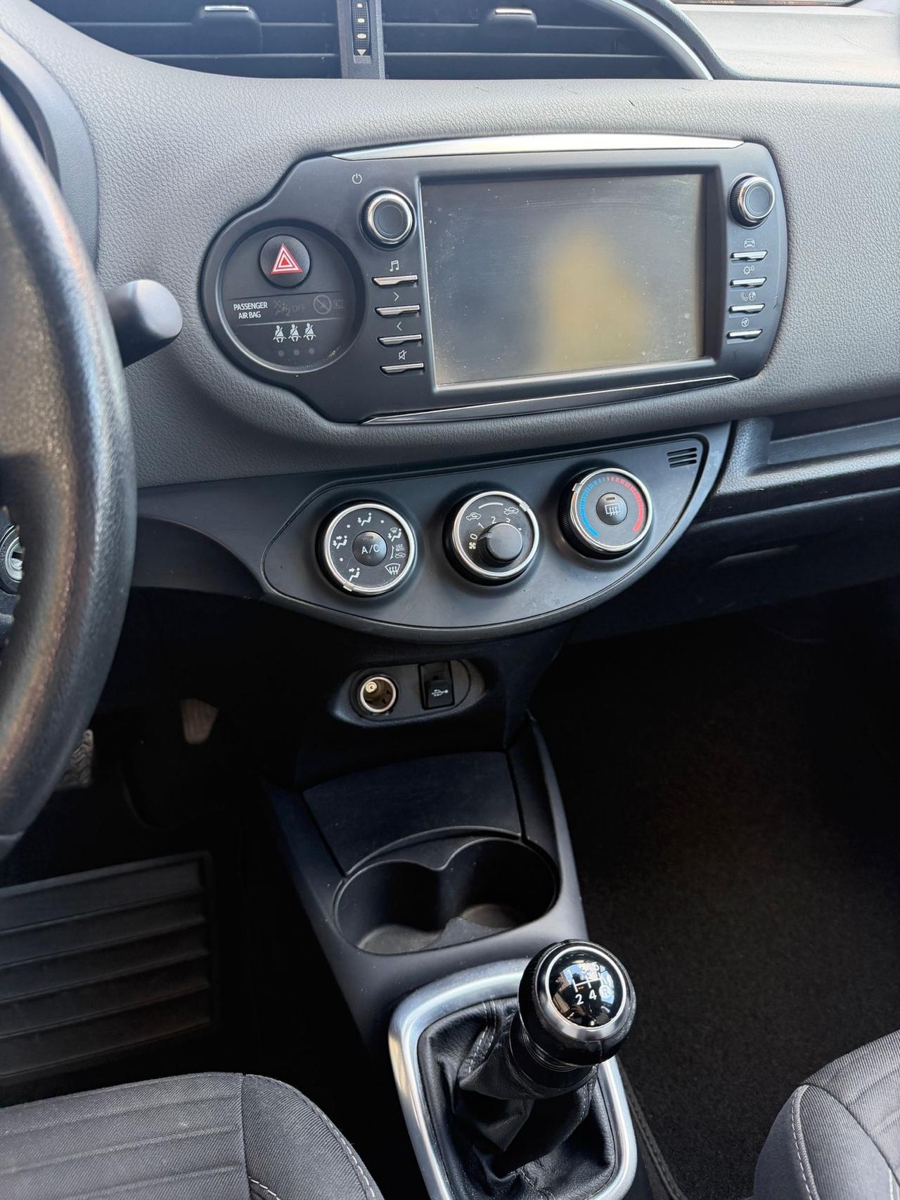 Toyota Yaris 1.0 72 CV 5 porte Lounge