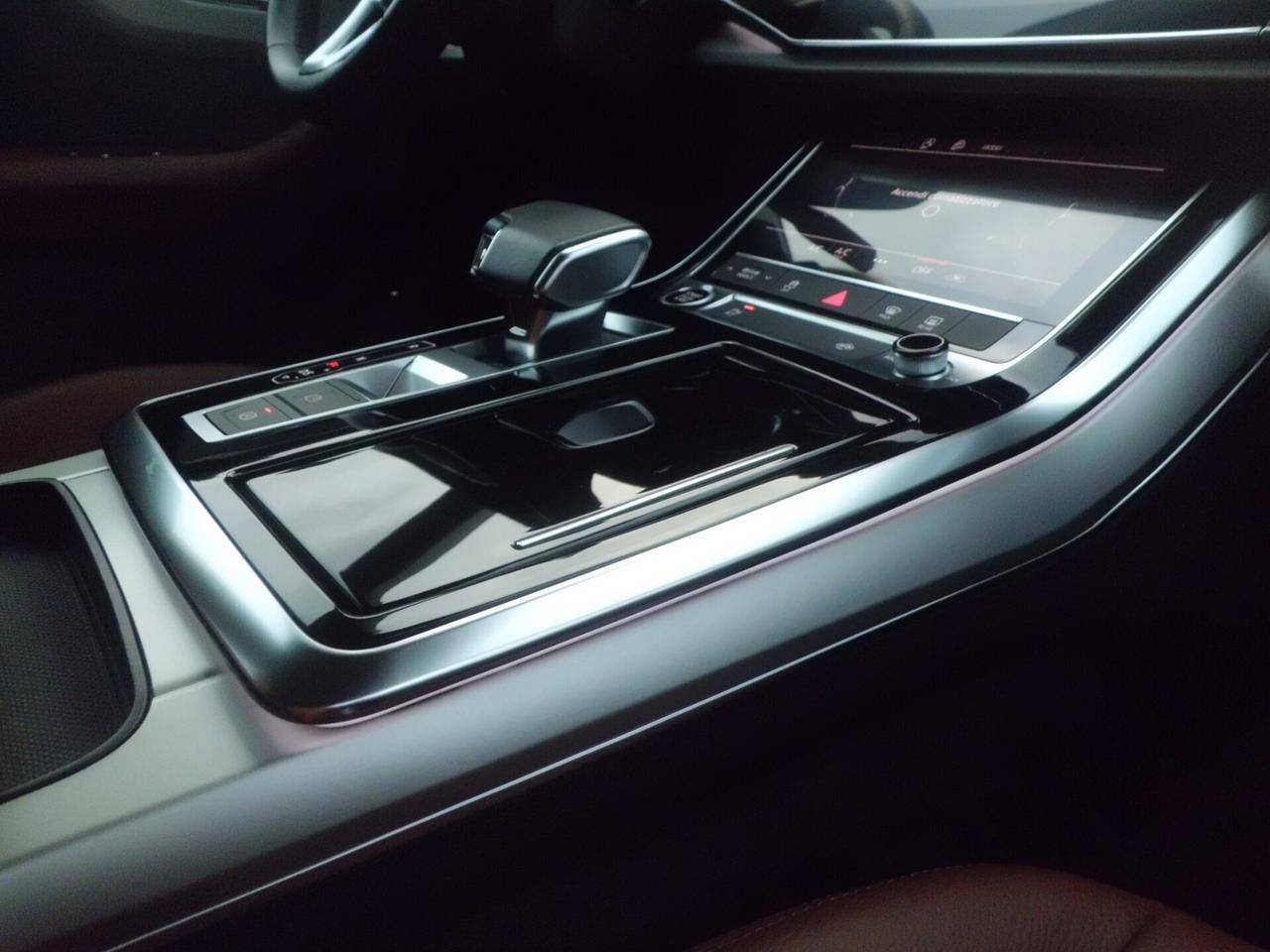 Audi Q8 50 TDI 286 CV quattro tiptronic Sport