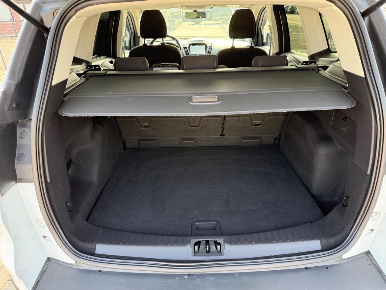 Ford Kuga 1.5 TDCI 120 CV S&S 2WD Titanium