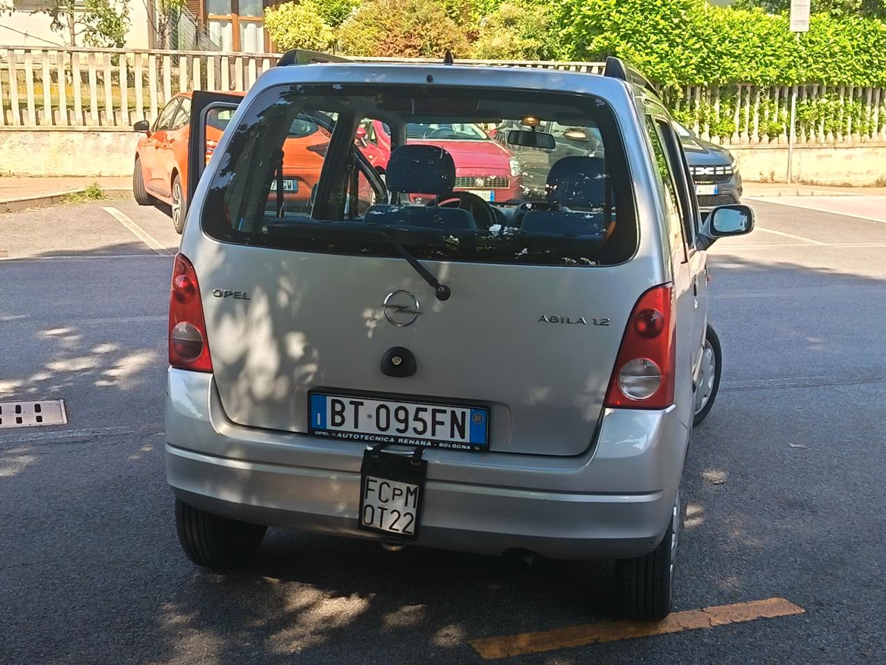 Opel Agila 1.2 16V Comfort