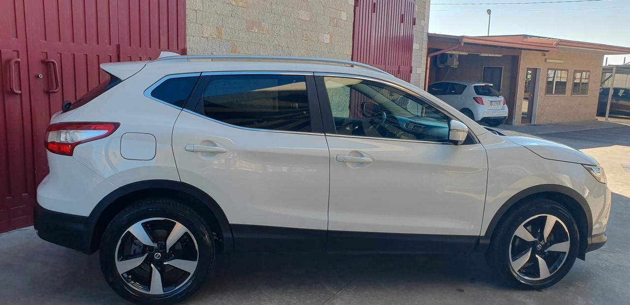 Nissan Qashqai 1.5 dCi N-Connecta