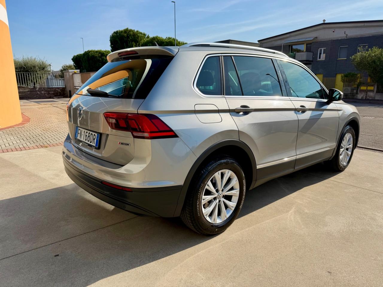 Volkswagen Tiguan 2.0 TDI SCR DSG 4MOTION Advanced BMT