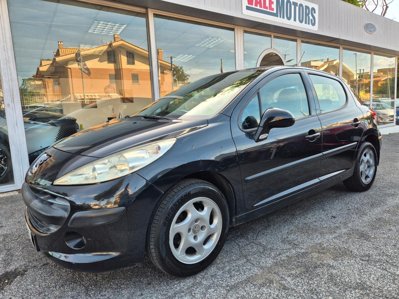 Peugeot 207 1.4 HDi 70CV 5p. ONE Line