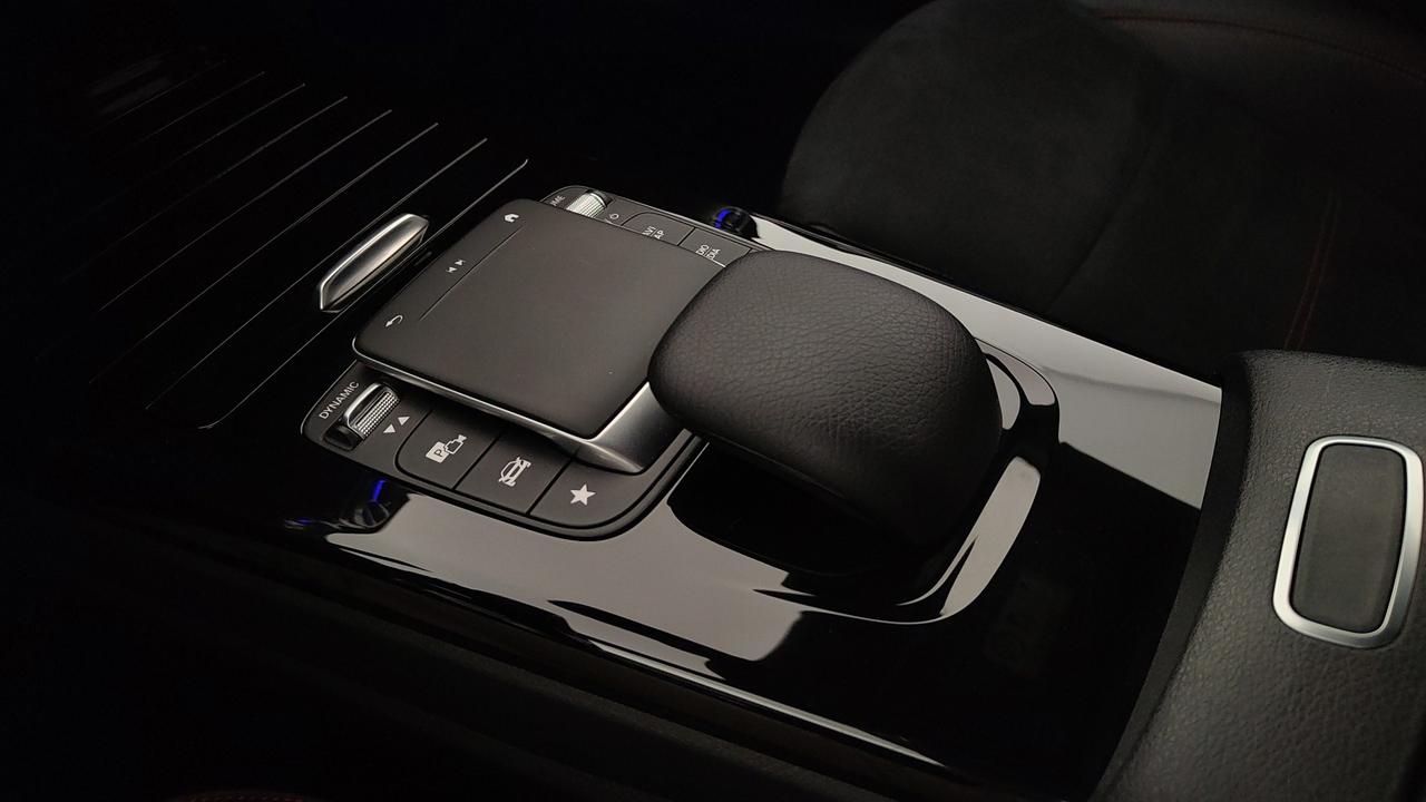 Mercedes-Benz CLA Sh.Brake - X118 - CLA Shooting Brake 200 d Premium 4matic auto