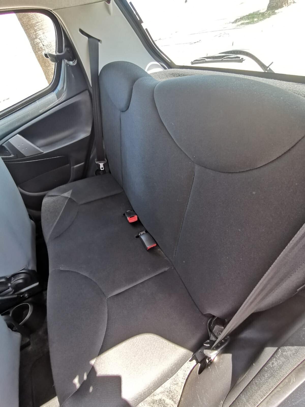 Toyota Aygo 1.0 12V VVT-i 5P. Active 2013