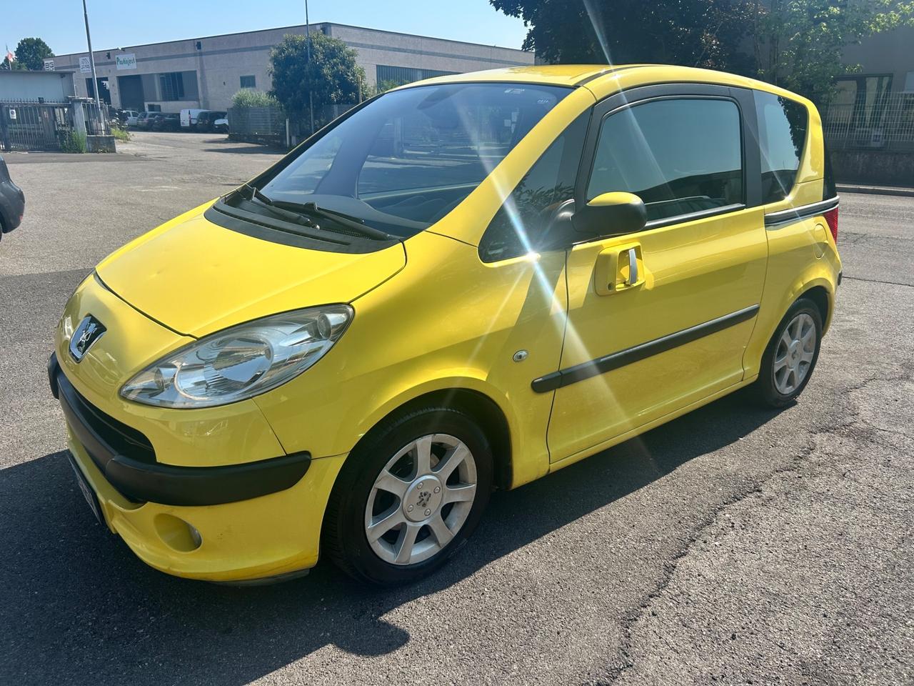 Peugeot 1007 1400 benzina 75cv automatica