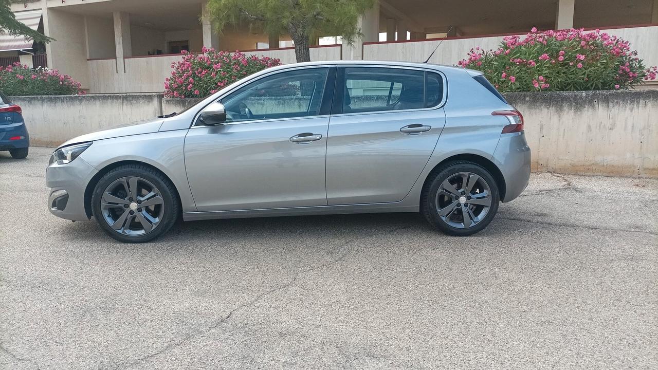 Peugeot 308 BlueHDi 120 S&S Business