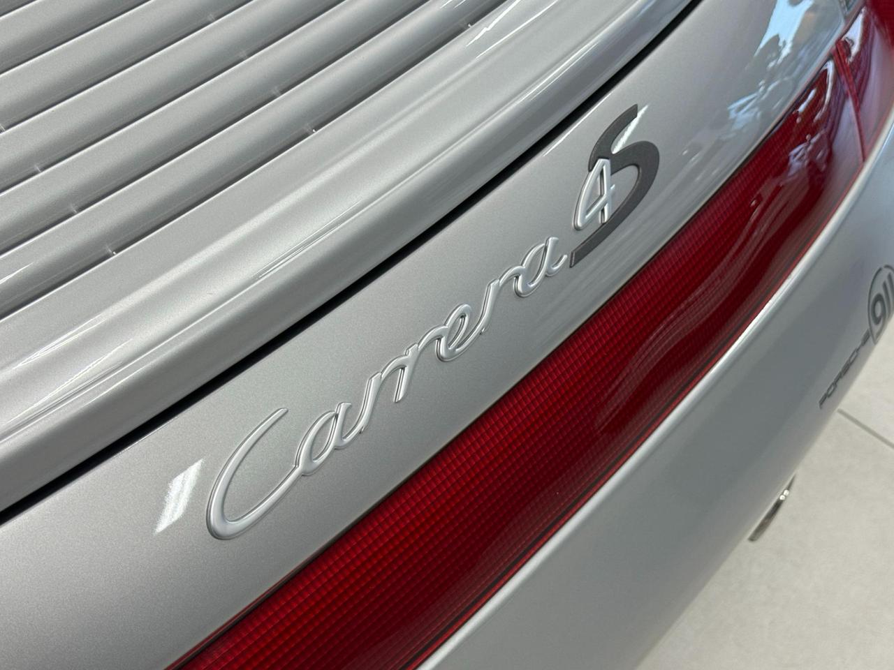 Porsche 911 Coupe 3.6 Carrera 4S