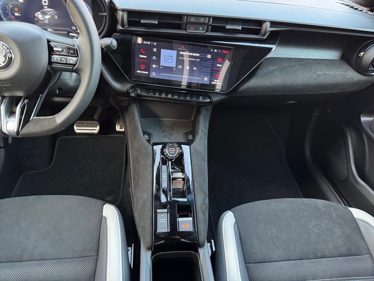 Alfa Romeo Junior 145 Cv MILANO CORTINA 2026