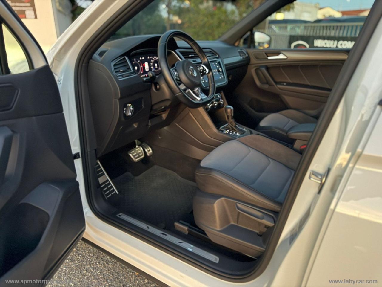 VOLKSWAGEN Tiguan 2.0 TDI 150CV SCR DSG R-Line BLUEMOTION TECHNOLOGY