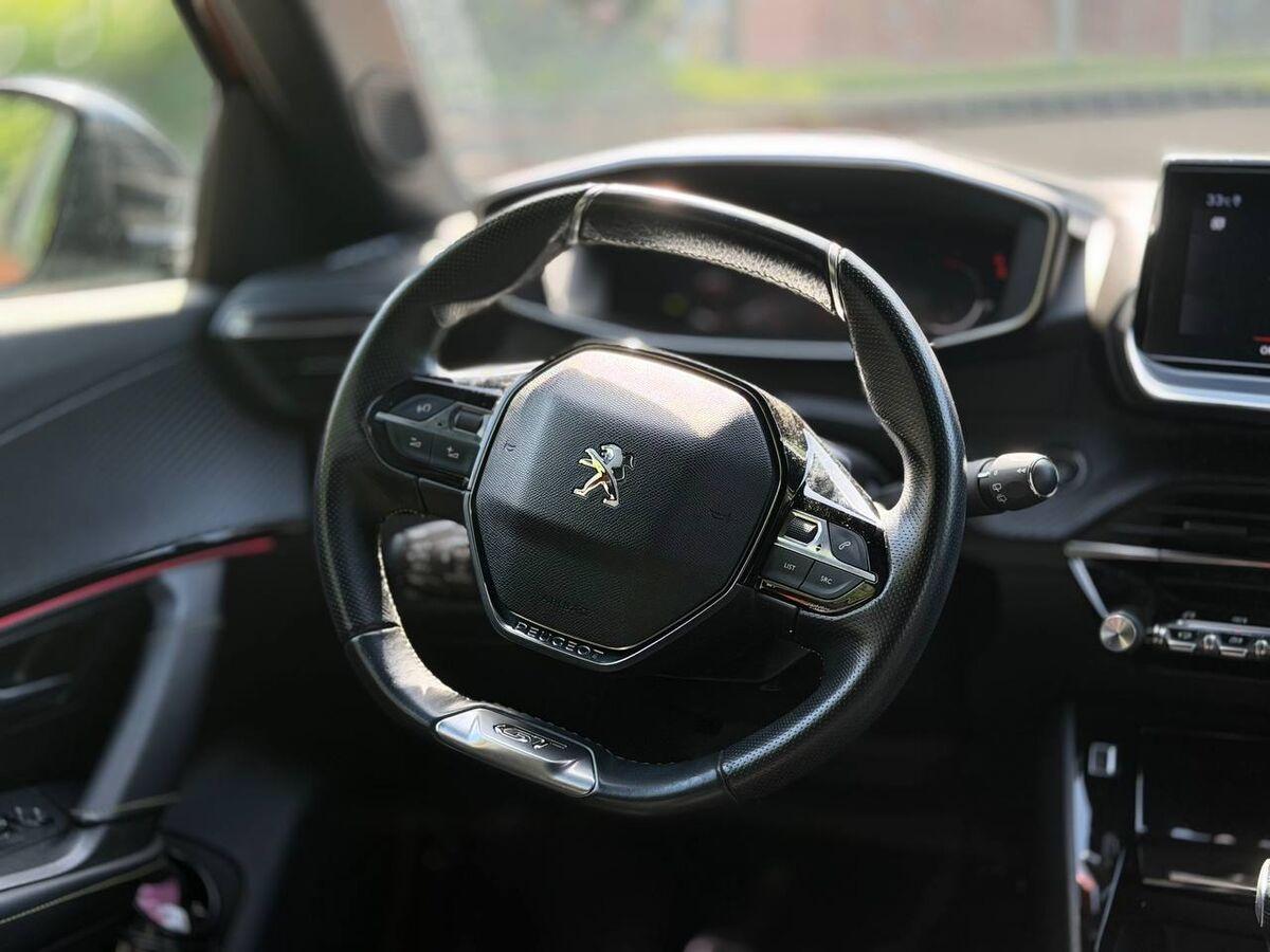 Peugeot 2008 1.5 bluehdi GT Line s&s 100cv