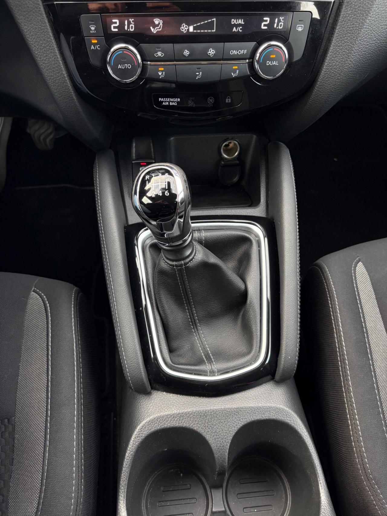 Nissan Qashqai 1.3 DIG-T 140 CV Acenta Premium