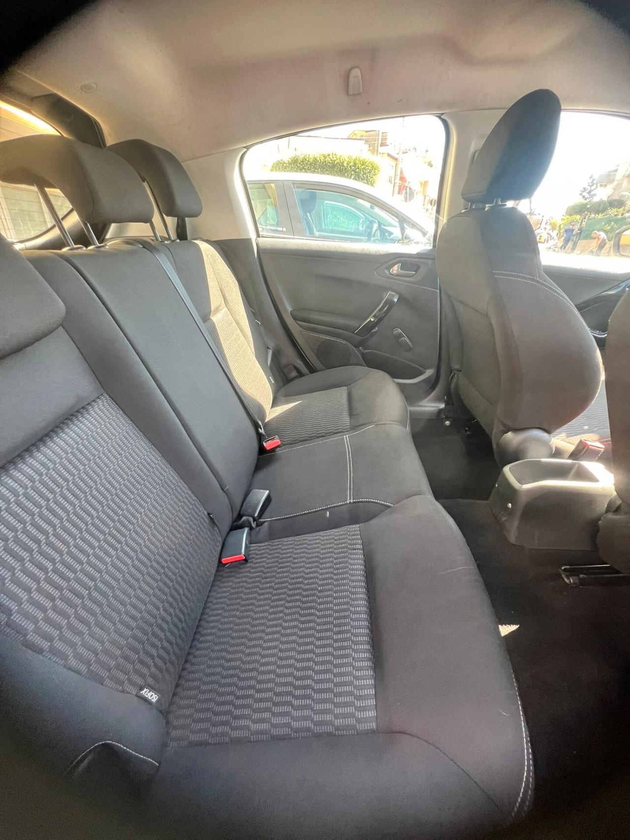 Peugeot 208 PureTech 68 5 porte Access